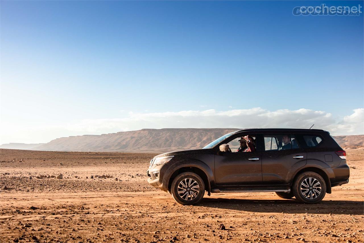 El Terra es un todo-terreno de 7 plazas basado sobre la plataforma del Navara, con el que comparte motores y mucho más.