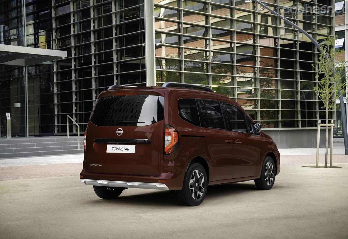 Nissan ha trabajado el diseño del Townstar para alejarlo al máximo, en cuanto a estética, de sus hermanos, el Renault Kangoo y el Mercedes Citan.