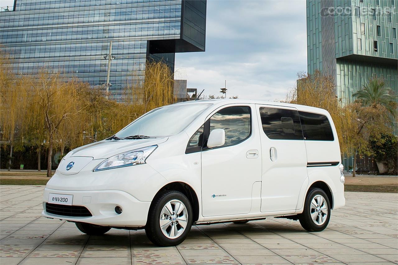 La furgoneta eléctrica de Nissan prolonga su autonomía de uso hasta los 280 kilómetros con una sola carga.