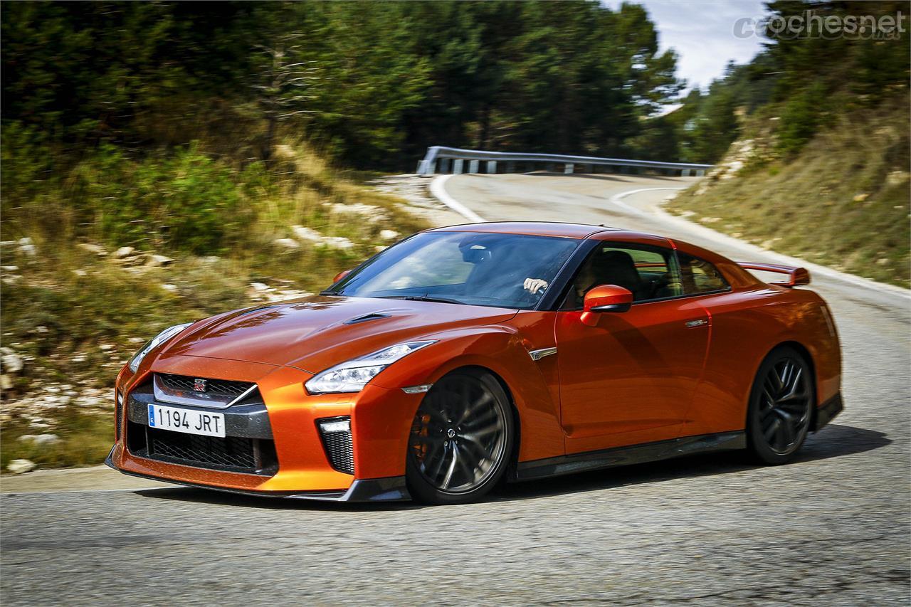 Comparativo de superdeportivos: R8, AMG GT, 911 Turbo S y GTR ...