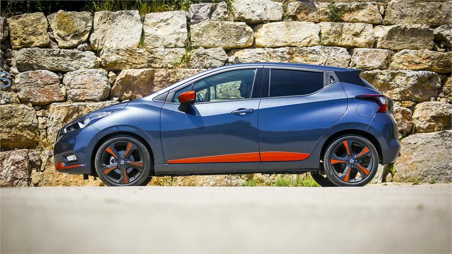 La versión de lanzamiento Bose Edition ofrece la personalización exterior (en este caso en color naranja) que cuesta 700 euros e incluye retrovisores, adornos y llantas.
