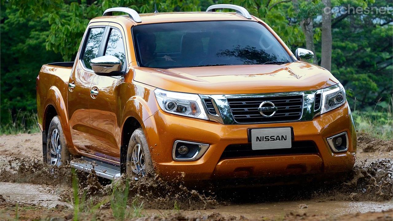 Машина nissan navara
