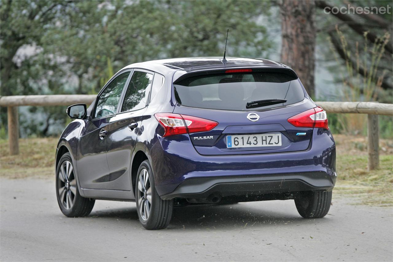 El motor diésel de 1,5 litros y 110 CV es perfecto para este coche. La mayoría de clientes se inclinarán por él. Y harán bien.