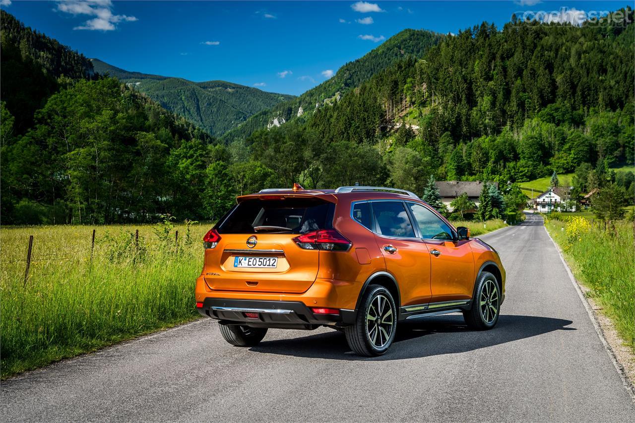 Este color naranja es uno de los cuatro que se añaden a las opciones disponibles para este modelo de corte más familiar y aventurero que el Qashqai.