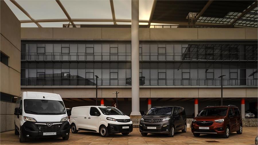 Opel ya cuenta con una completa gama de vehículos comerciales eléctricos.