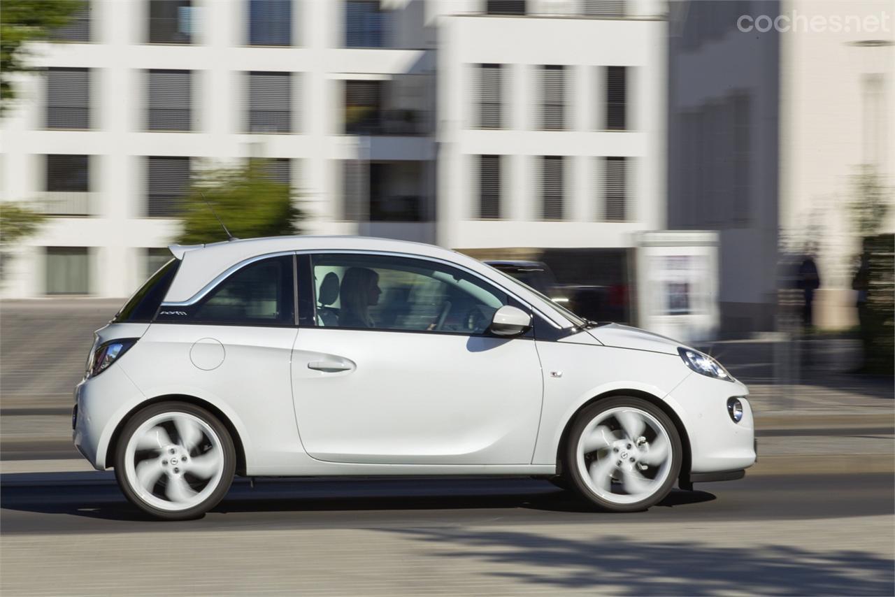 Opel Adam Black Link y White Link