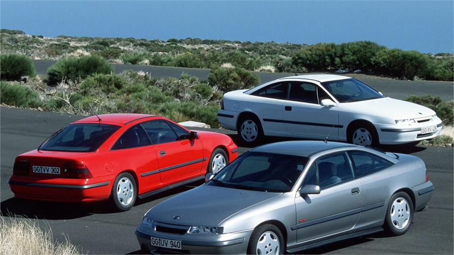 Actualmente la cotización del Opel Calibra en el mercado español ronda entre los 1.000 € y los 2.000 €.