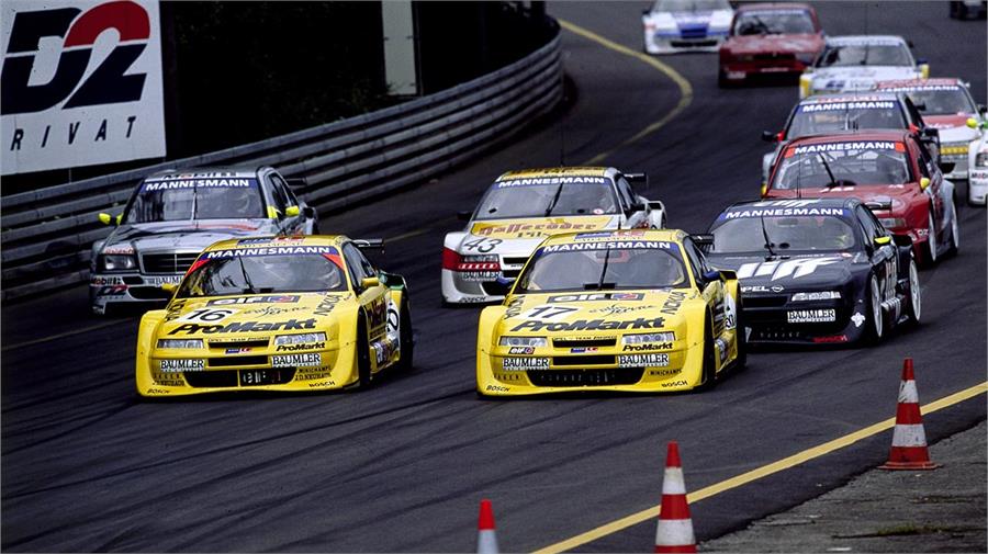 Opel luchó de tú a tú con Alfa Romeo y Mercedes-Benz en la temporadas 1995 y 1996 del ITC con sus espectaculares Calibra V6 4X4.