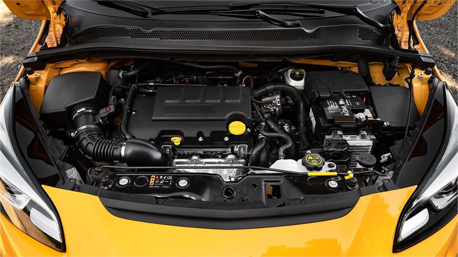 El motor es el conocido 1.4 de la gama Opel pero aquí con 150 CV y una gestión electrónica específica.
