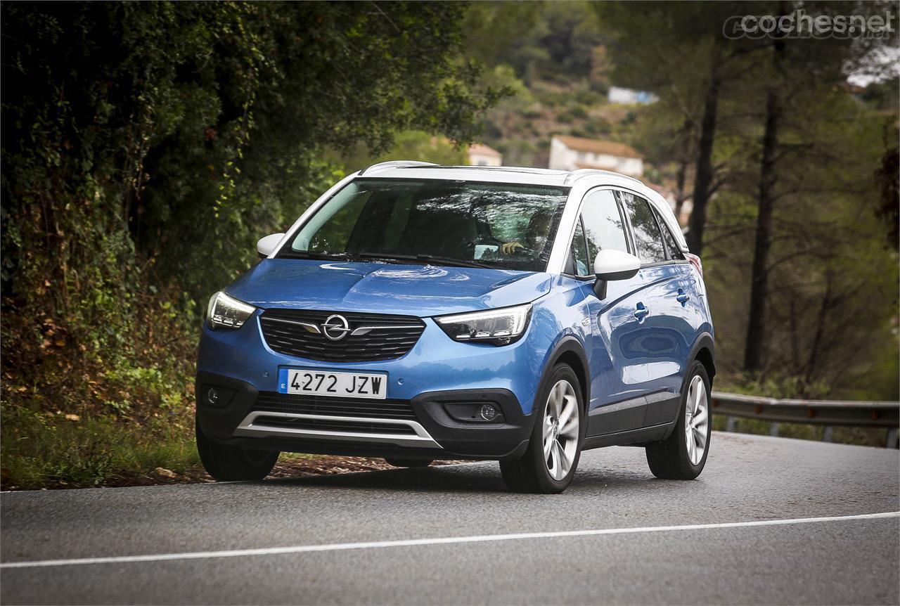 El Opel Crossland X mezcla aspectos y estética de un monovolumen como el Meriva y de un SUV como el Mokka X.