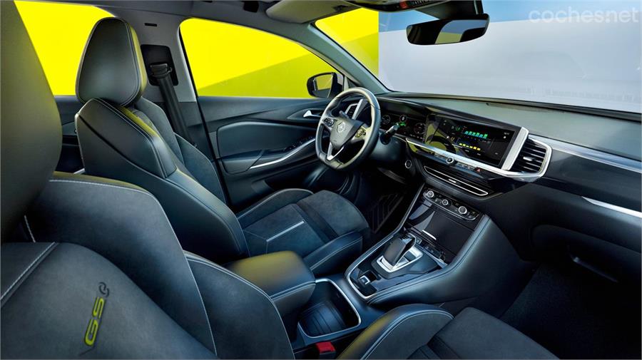 El habitáculo del Opel Grandland GSe presume de unos asientos que a priori serán comodísimos.