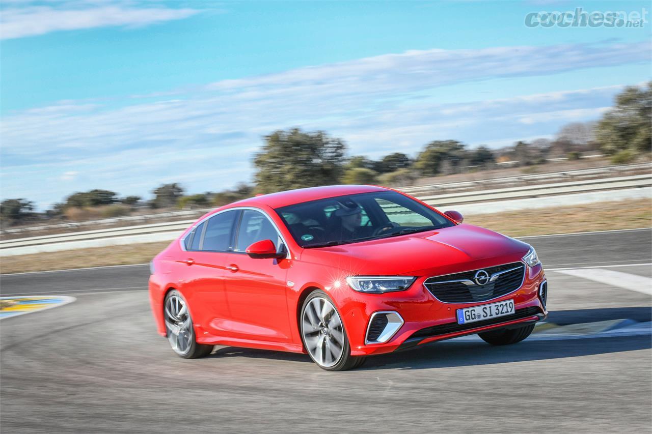 Opel Insignia Grand Sport GSi: La tradición continúa