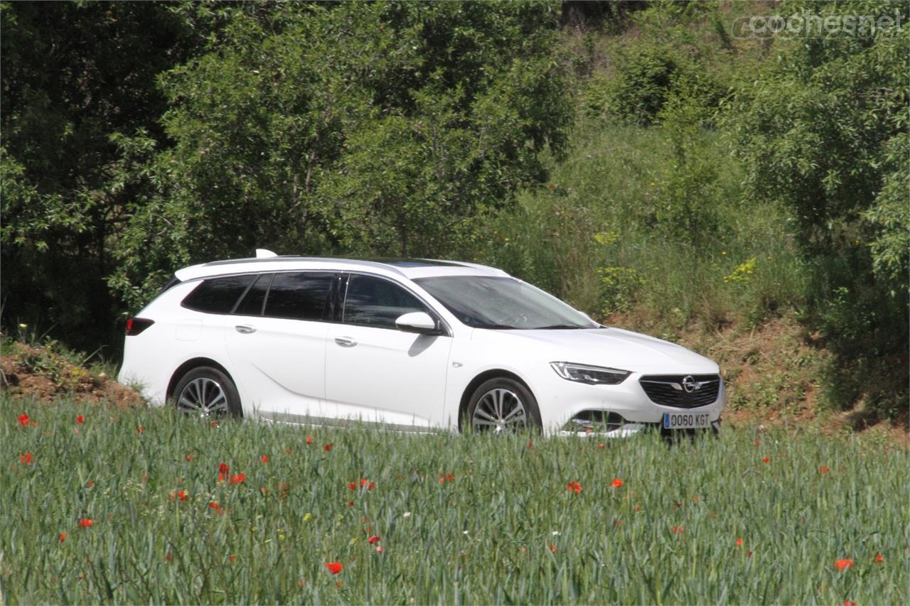 Este motor turbo de 1,5 litros y 165 CV es más que suficiente para mover con un cierto dinamismo un coche de este porte.