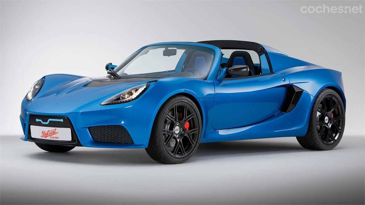 El parecido con el Lotus Elise o el Tesla Roadster es evidente. Comparten plataforma. 