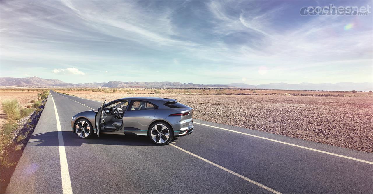 Este nuevo SUV eléctrico se presenta como un serio rival del Tesla Model X. Su aspecto es algo más convencional que el del SUV de la marca americana, al menos en lo relativo a la apertura de puertas. 