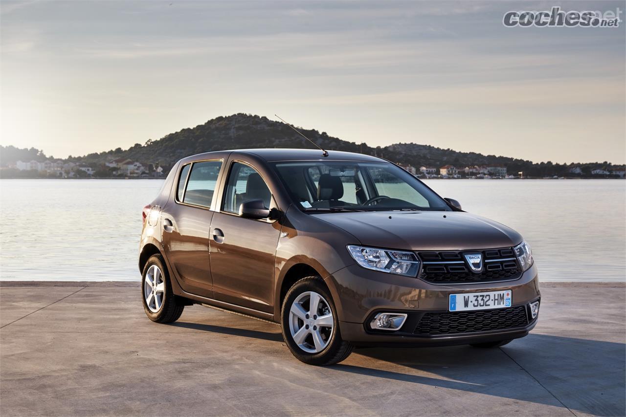 Su precio económico y su versatilidad hacen triunfar al 'lowcost' Dacia Sandero.