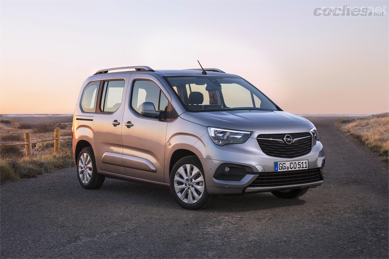 El Opel Combo Life es la oferta monovolumen de la casa alemana. Se monta con la plataforma EMP2 desarrollada por el grupo PSA.