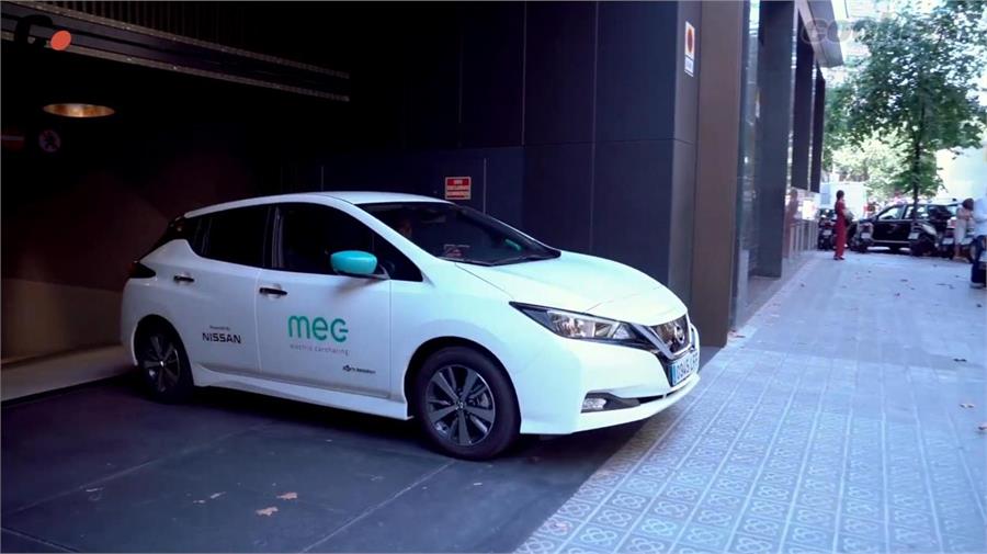 En Barcelona, los vehículos de Car Sharing deben recogerse en aparcamientos, no en la vía pública. 