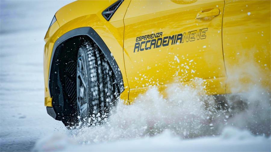 Si fuera propietario de un Lamborghini no dudaba un instante: la Accademia Neve es increíble.