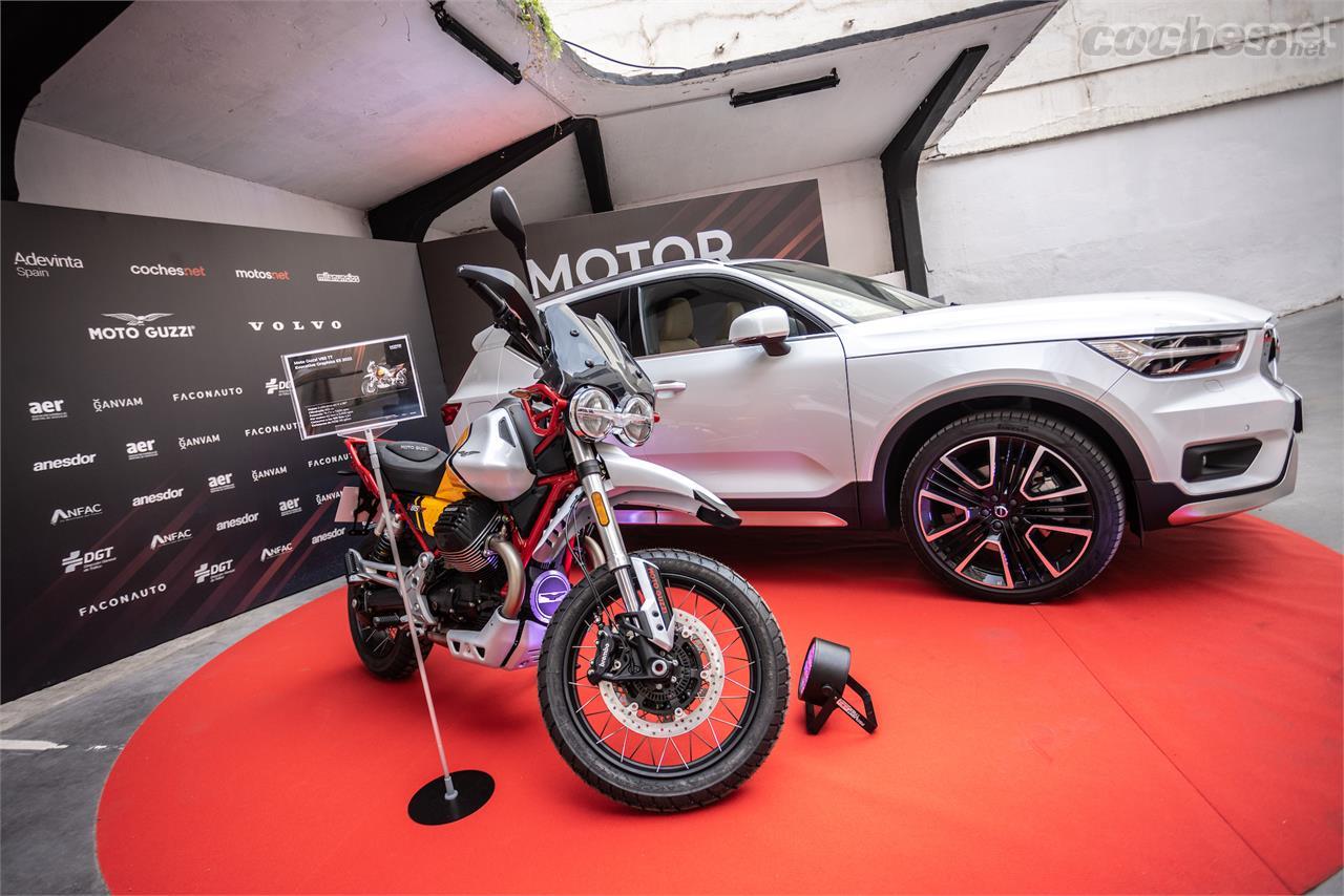 En la gala se entregó el Volvo XC40 Recharge en renting por un año y la Moto Guzzi V65 TT que se habían sorteado entre los usuarios que votaron en los premios, 