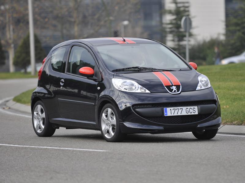 PEUGEOT 107 1.0i Urban 5p 2010, Ficha técnica, precio y medidas