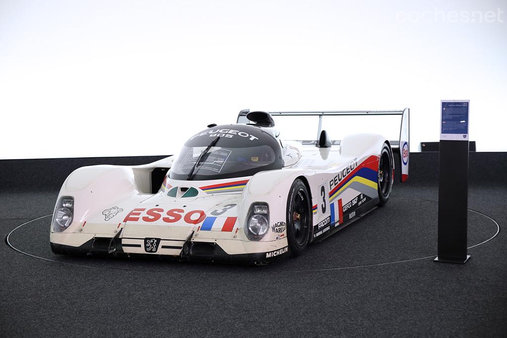 Peugeot ganó las ediciones de 1992 y 1993 de las 24 Horas de Le Mans con sus prototipos 905 animados por motor V10 atmosférico de 3,5 litros.