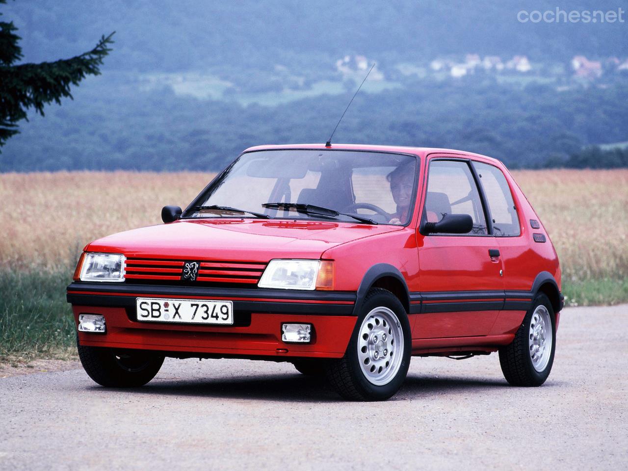 Peugeot 205 GTI está considerado todavía hoy por muchos como uno de los mejores GTI de todos los tiempos.