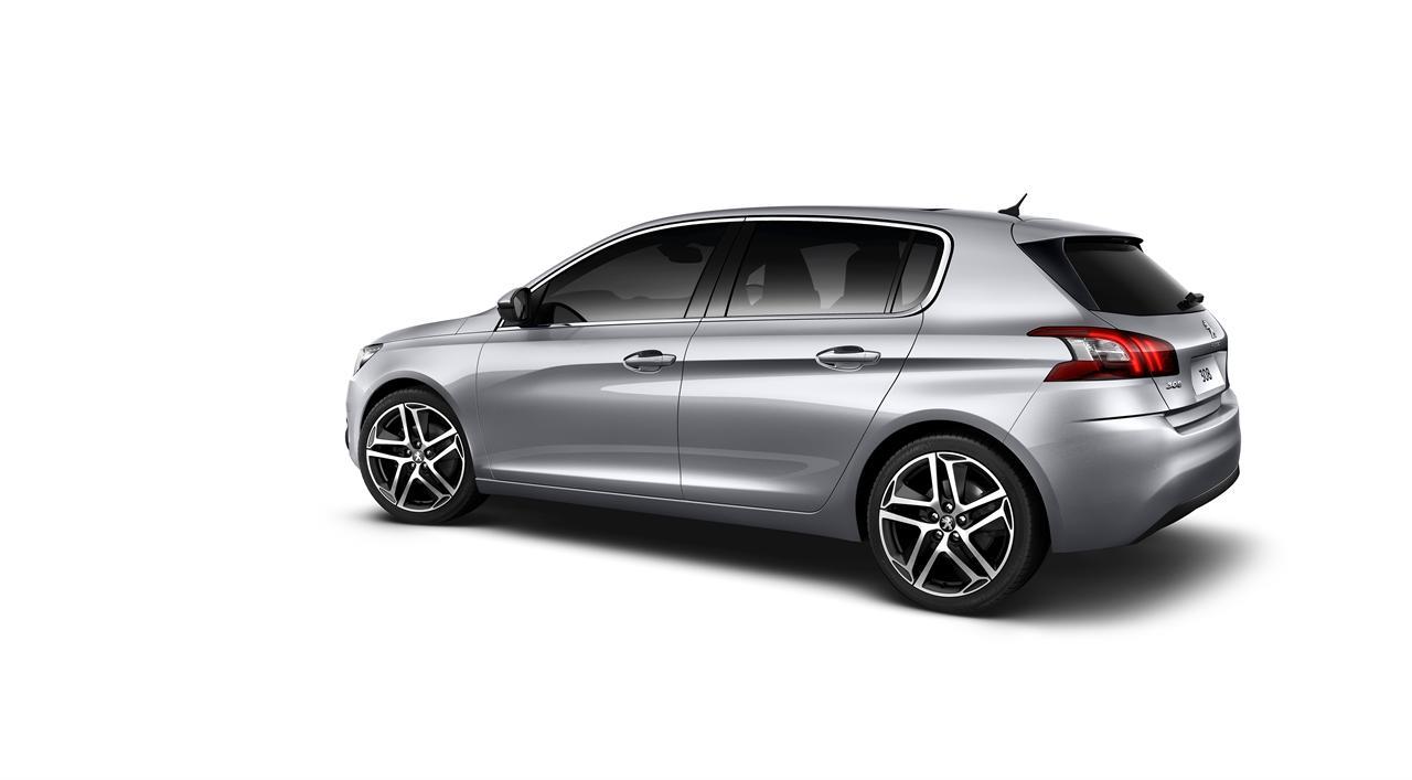 El nuevo Peugeot 308 sale a la venta en octubre a partir de 17.100 euros (1.2 VTi 82 CV)