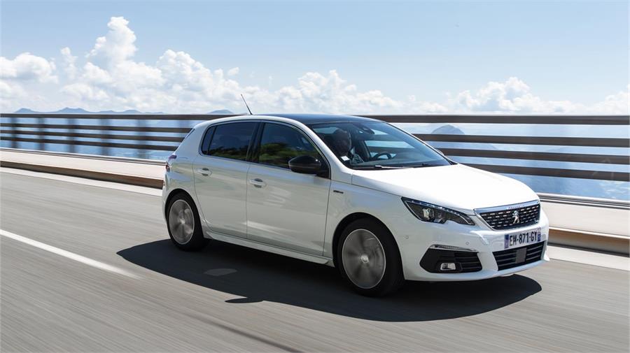 Opiniones de Peugeot 308: Nuevos motores y caja de cambio EAT8