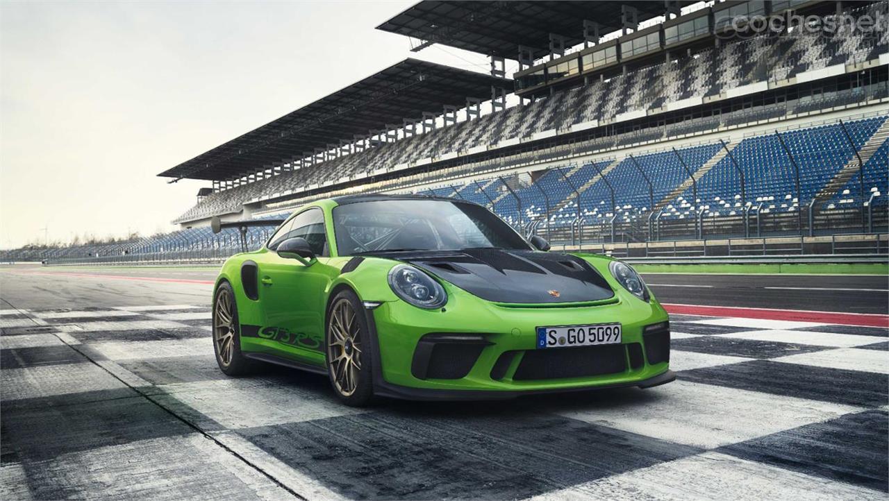 Perfecto para tandas en circuito. Así es el nuevo Porsche 911 GT3 RS, con el motor atmosférico más potente de la marca y una preparación específica de chasis. 