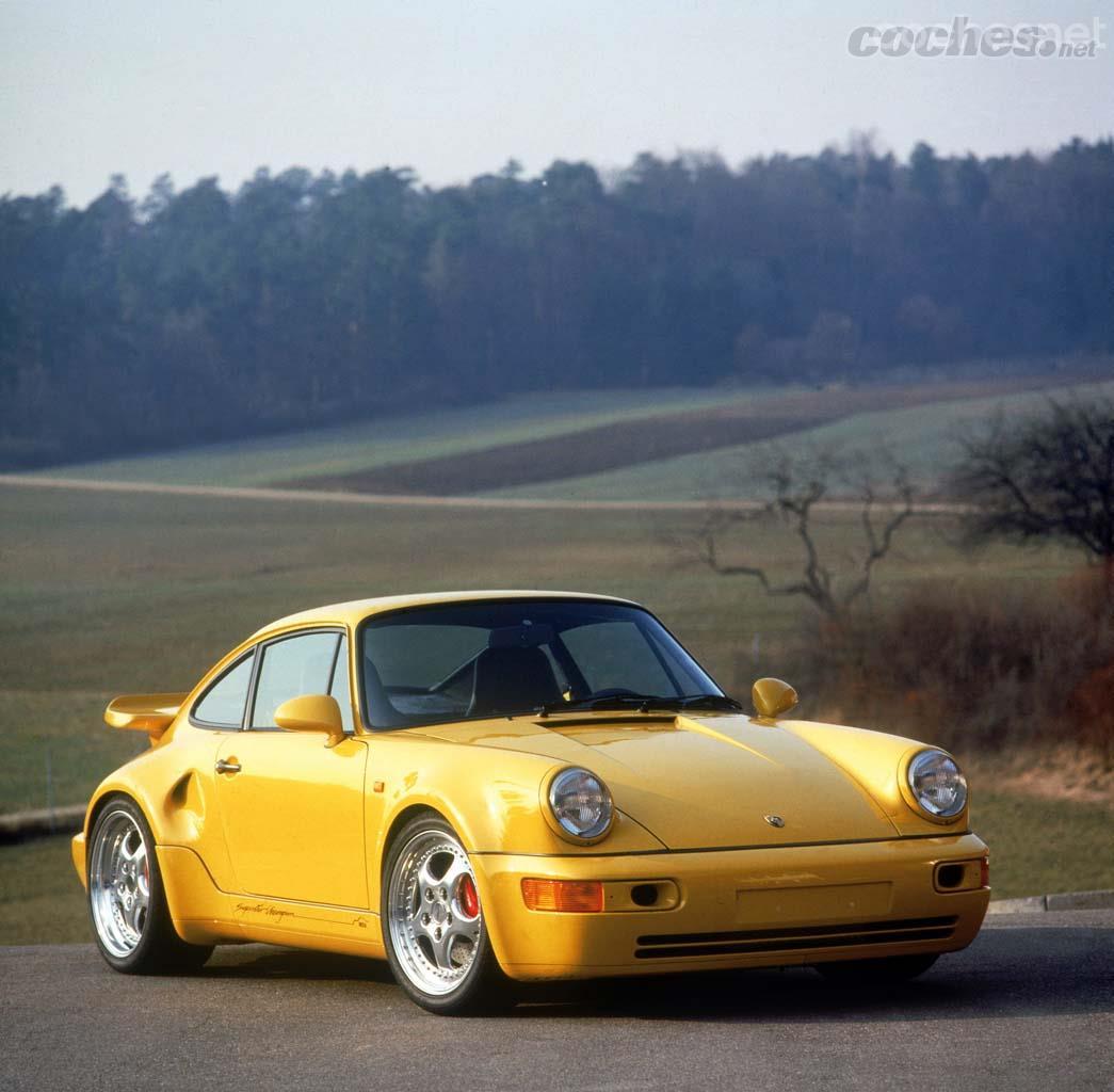 El primer Porsche 911 Turbo S se presentó en 1992, el 964 Turbo S Leichtbau.