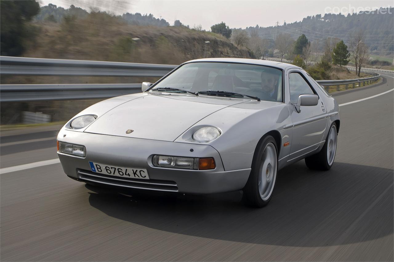 El Porsche 928 se fabricó con la intención de jubilar a todo un icono de la marca alemana: al 911.