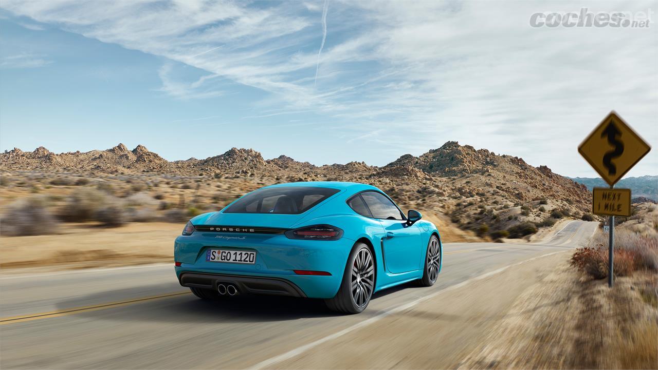 El Porsche 718 Cayman se venderá con una gama de motores formada por un 2 litros de 300 CV y un 2,5 litros que ofrece 350 CV.