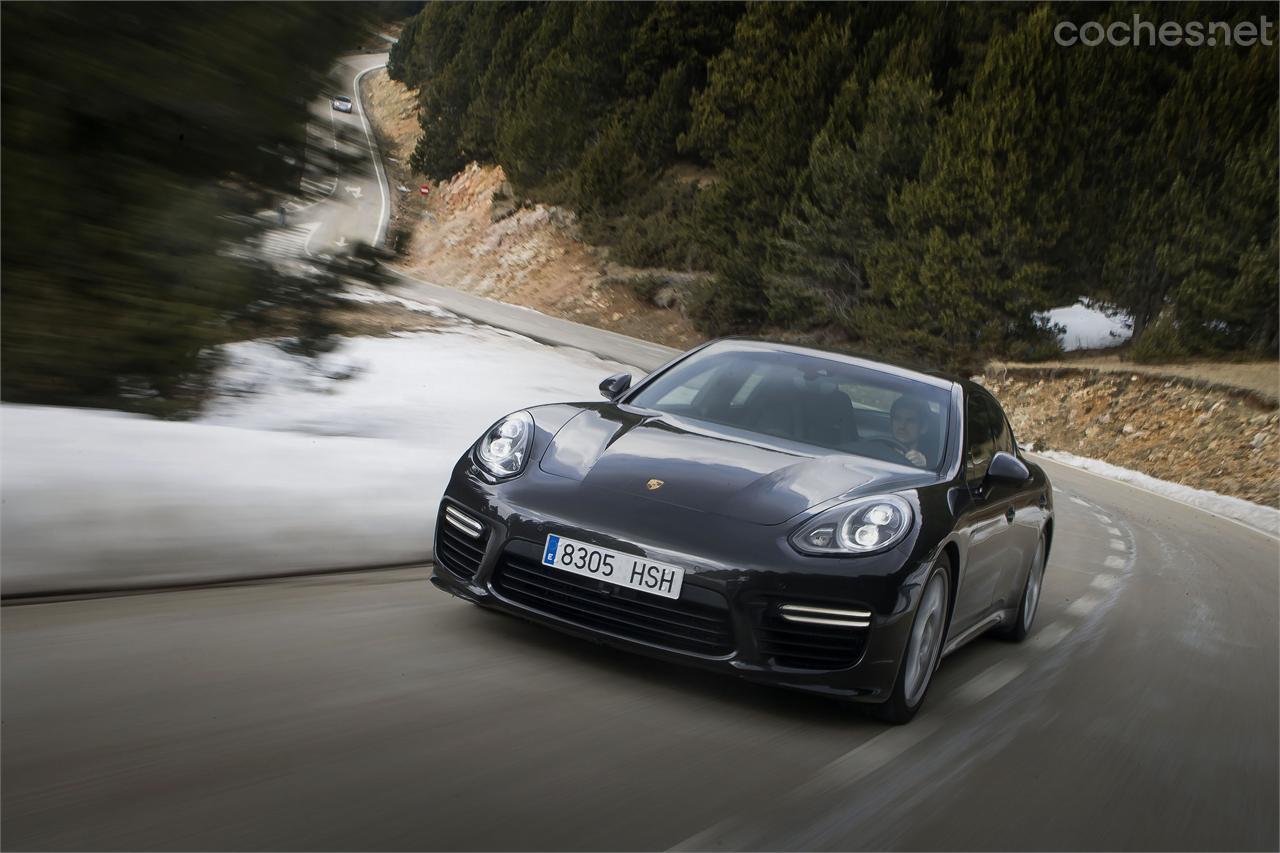 El Panamera Turbo tiene la gran virtud de cambiar su estado de ánimo al mismo tiempo que el del conductor.