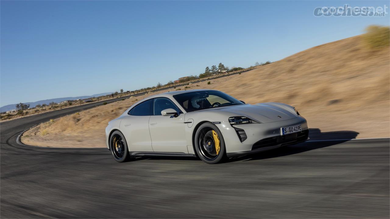 Menos potente que el Turbo, el Porsche Taycan GTS busca ofrecer una deportividad acentuada tanto estética como dinámicamente.