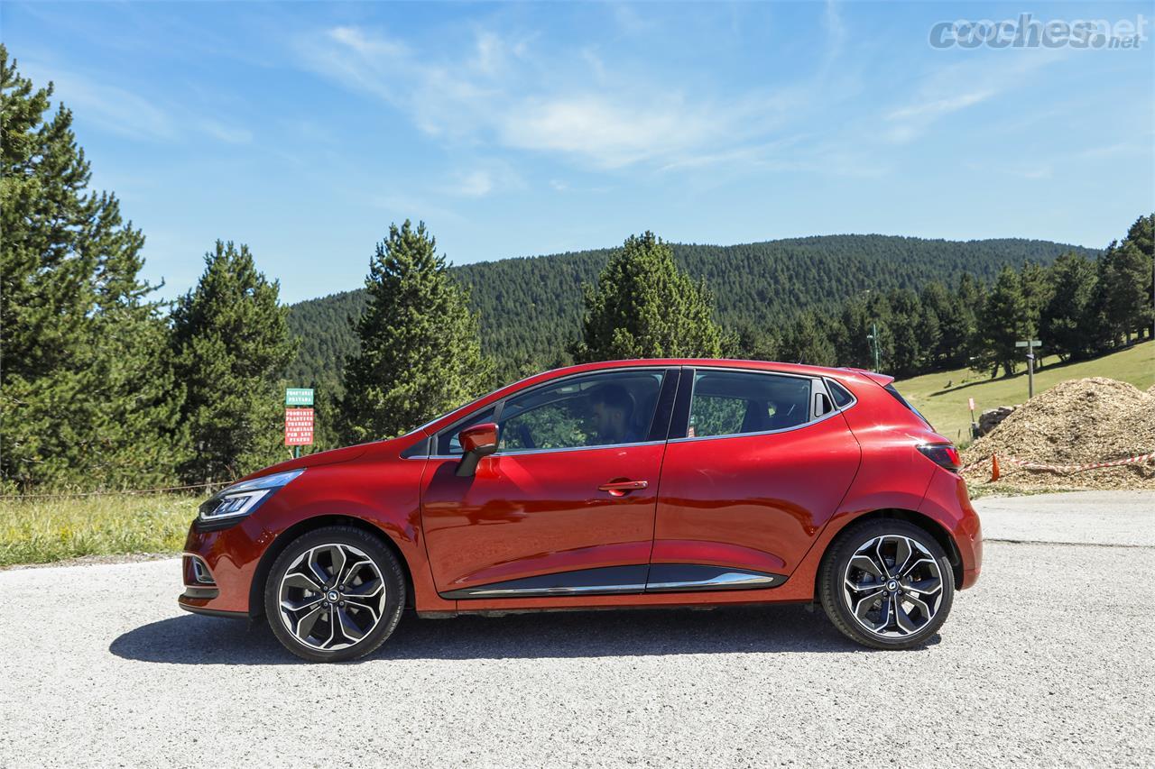 El Renault Clio experimenta una subida en las ventas ante la próxima llegada de una nueva generación.