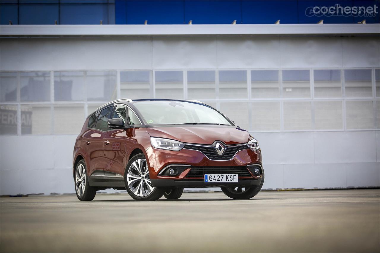 Probamos la versión más larga y familiar del Renault Scénic, un monovolumen con aspecto crossover y look muy moderno. 