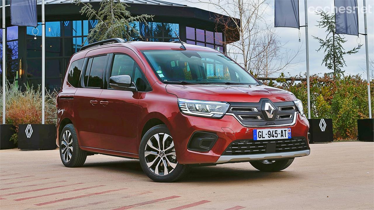 Nuevo Renault Kangoo Combi E-Tech: Probamos la versión 100