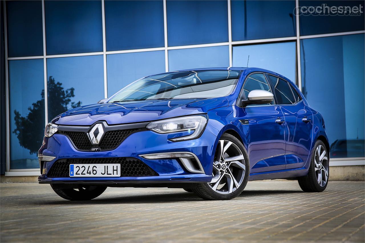 El Renault Mégane GT no engaña exteriormente y muestra claramente su carácter deportivo. (Fotos: Asensi Carricondo)