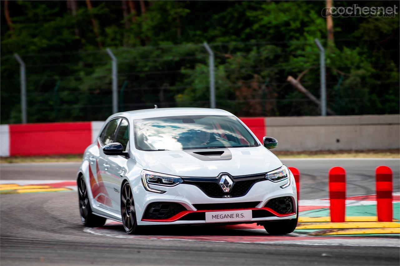 Renault Mégane RS Trophy-R: Extremo