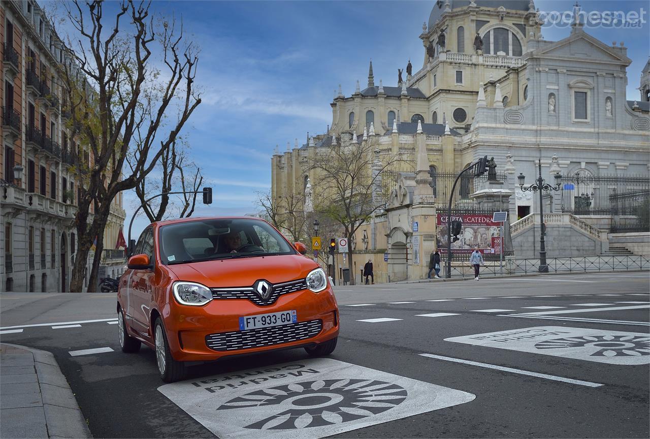 Sólo está disponible con la versión Zen a la que se añade una serie limitada llamada Renault Twingo Vibes con mayor personalidad.