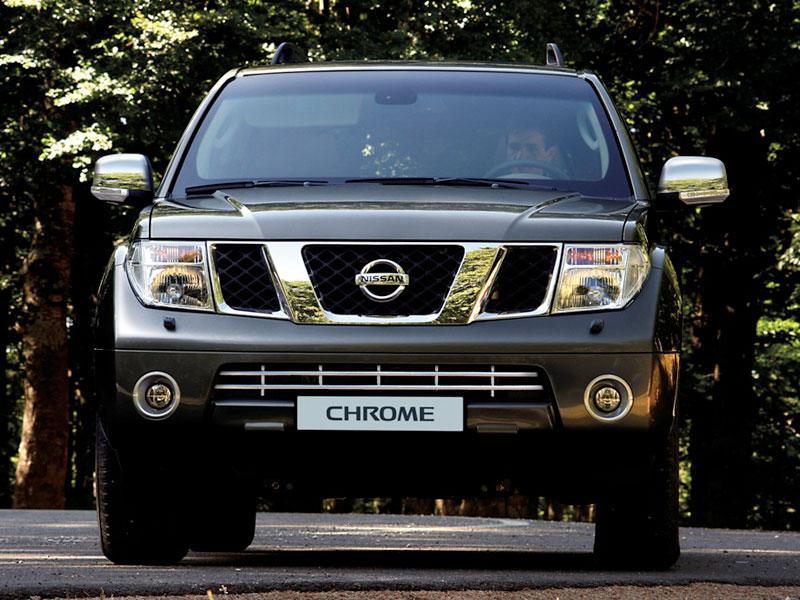 Nissan Pathfinder Chrome