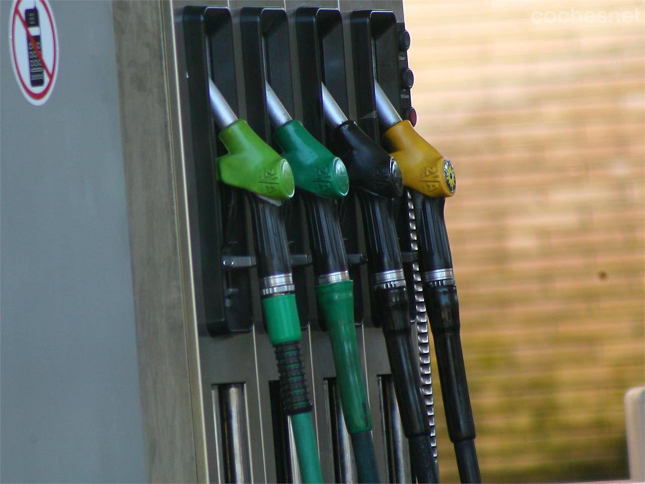 Opiniones de Desde 2009 el gasóleo no costaba más que la gasolina: Llenar un depósito di
