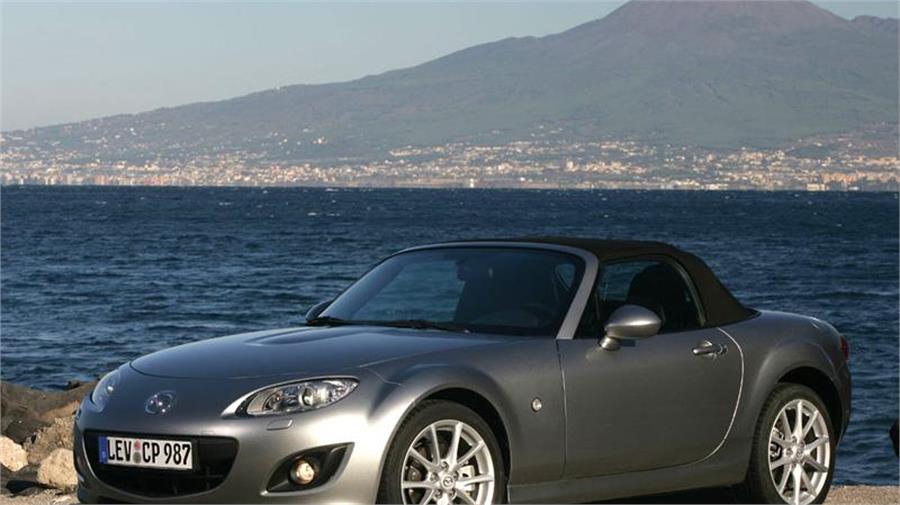 Mazda y Fiat anuncian un programa de cooperación: Dos roadsters al estilo M