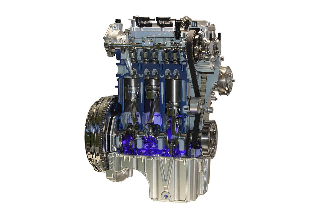 El premiado motor EcoBoost de tres cilindros y 1000 c.c. se perfila como una interesante alternativa a la mecánica diésel. 