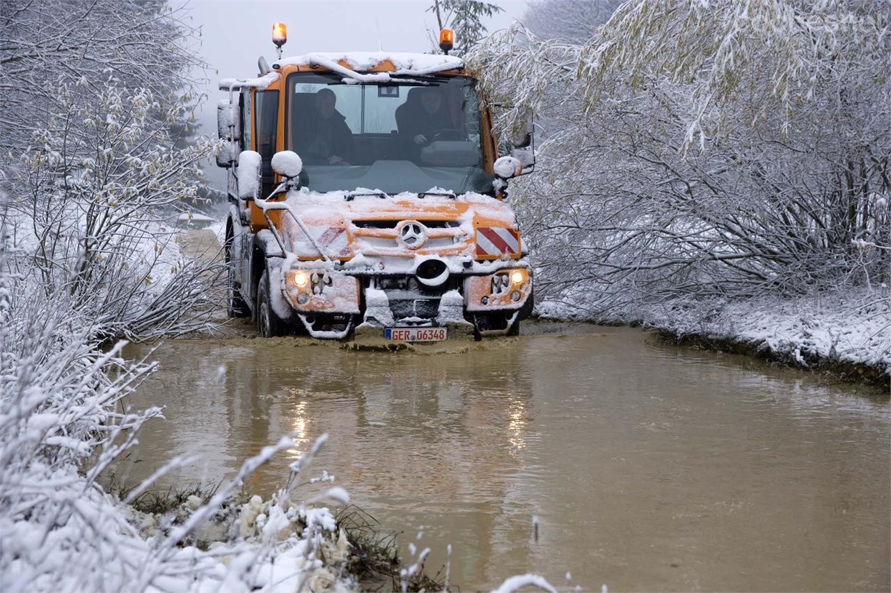 Mercedes-Benz Unimog