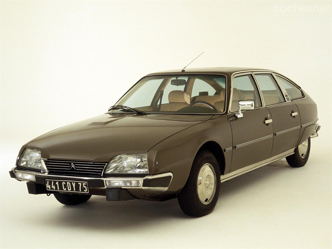 Línea espectacular, tecnología punta y la tradicional originalidad de Citroën en el CX.