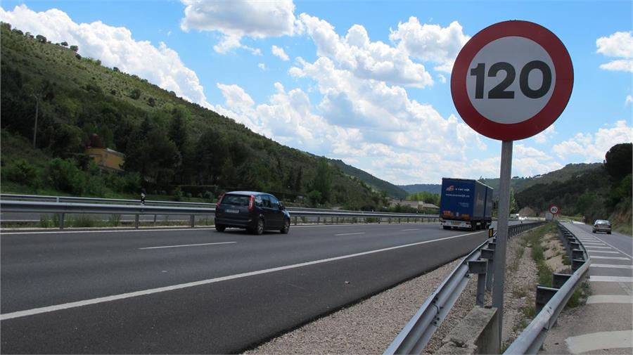 En los tramos más seguros de las autopistas la velocidad máxima podría pasar de 120 a 130 km/h