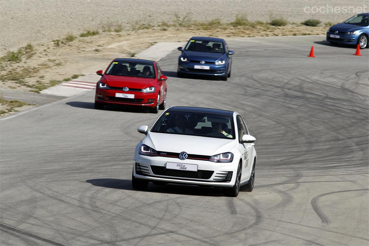 Una de las pruebas consistía en seguir al coche de un monitor con el sistema ACC activado, durante esa vuelta sólo nos preocupamos por guiar la dirección, acelerador y freno corrieron a cargo del ACC.