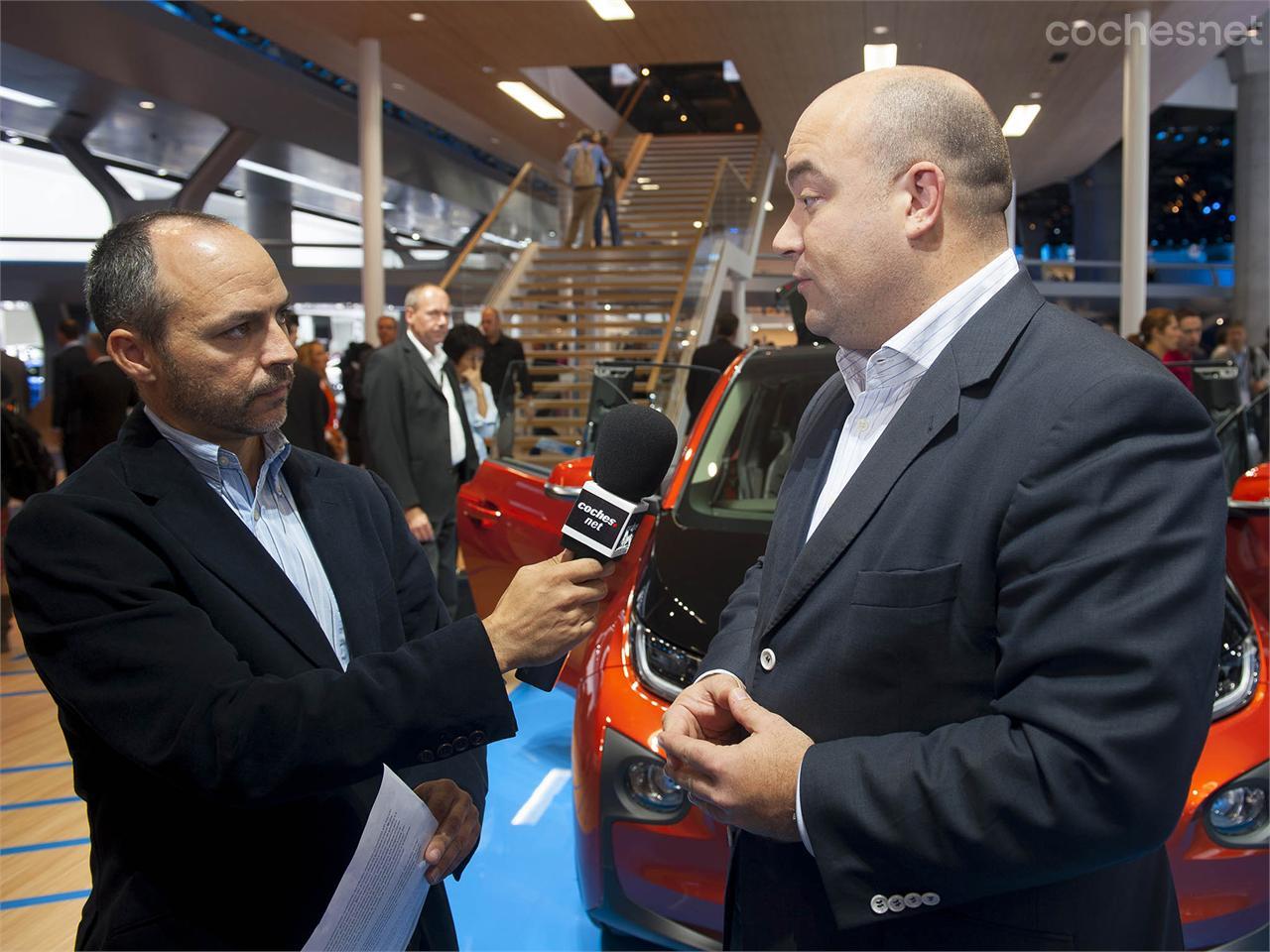 Manuel Sattig, product manager de BMWi, nos atendió en el stand de BMW en Frankfurt.